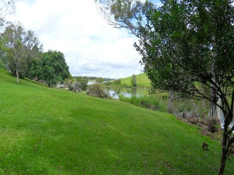 Yungaburra QLD 4884