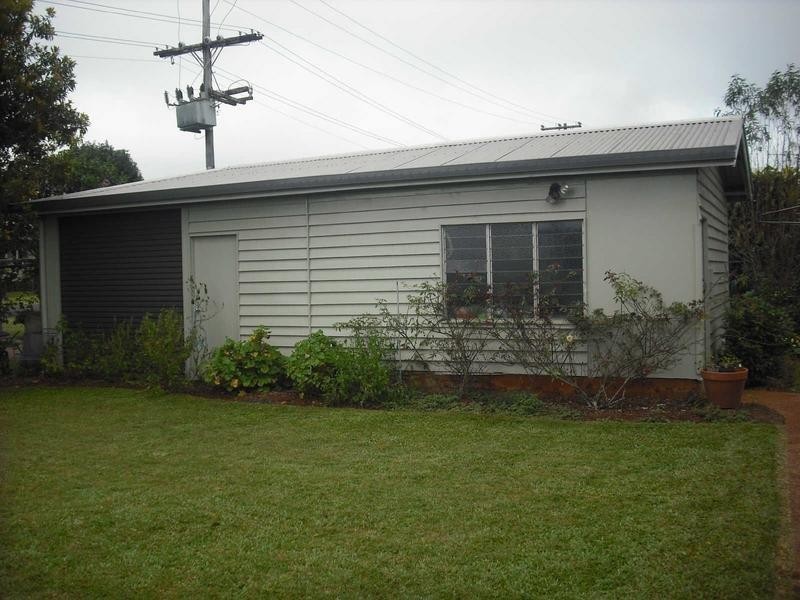 27 Loder Street, Atherton QLD 4883