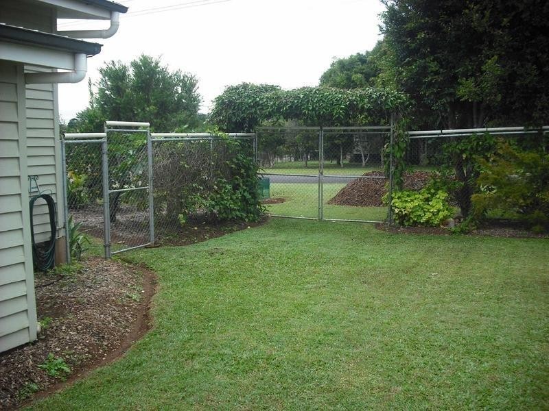 27 Loder Street, Atherton QLD 4883