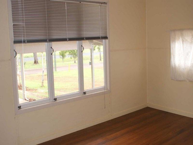 50 Hibiscus Street, Walkamin QLD 4872