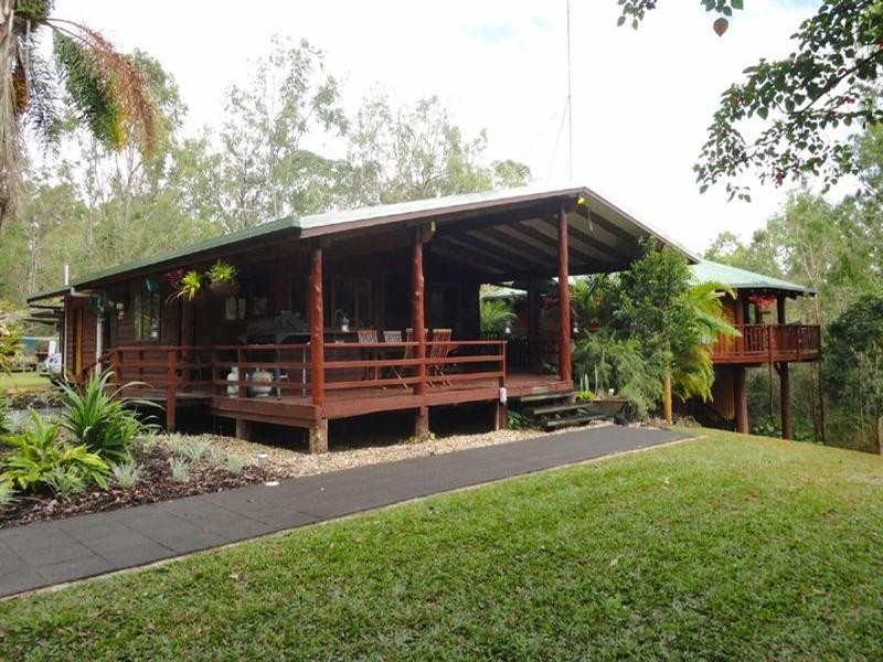 17 Wavell Drive, Tinaroo QLD 4872