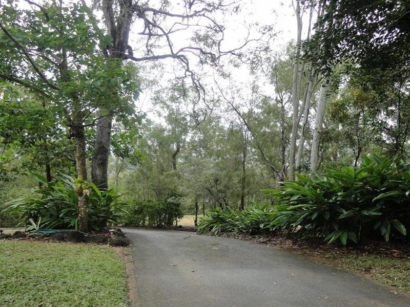 17 Wavell Drive, Tinaroo QLD 4872