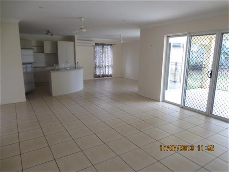 Bentley Park QLD 4869
