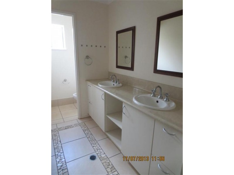 Bentley Park QLD 4869