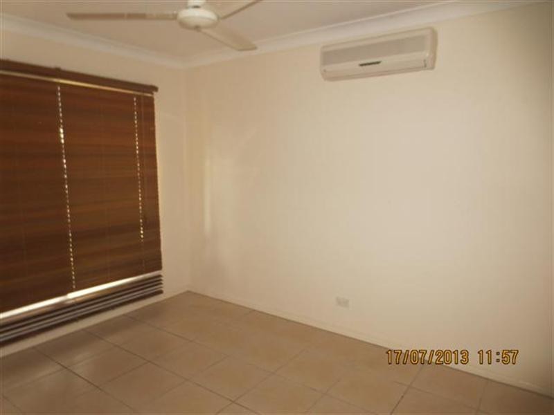 Bentley Park QLD 4869