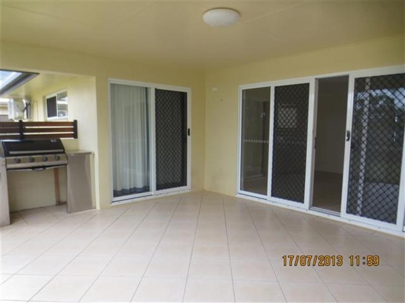 Bentley Park QLD 4869