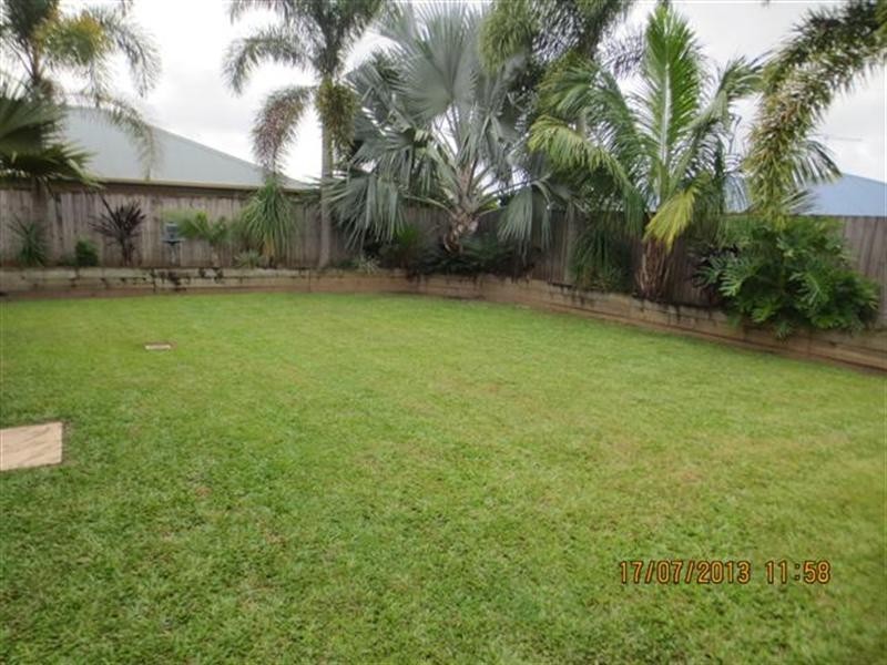 Bentley Park QLD 4869