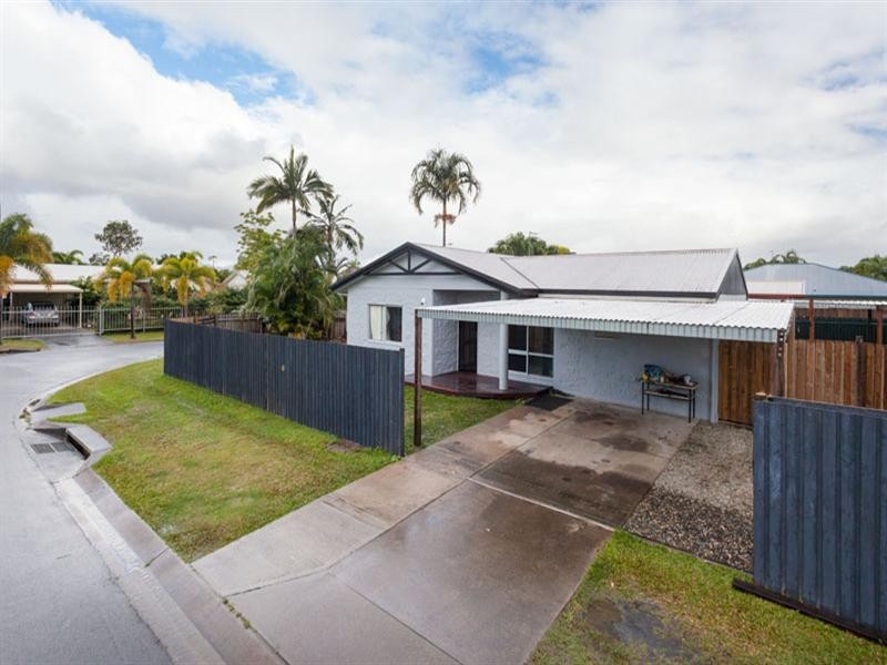 17 Harlequin Street, White Rock QLD 4868