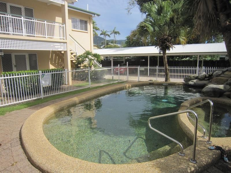 5/18 Rose Street, Westcourt QLD 4870