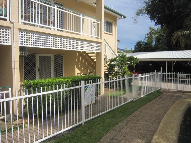 5/18 Rose Street, Westcourt QLD 4870