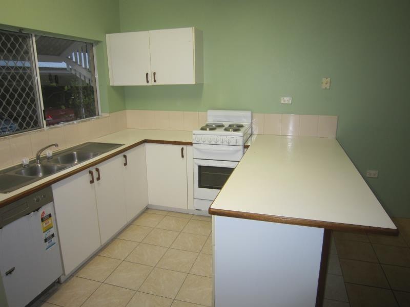 5/18 Rose Street, Westcourt QLD 4870