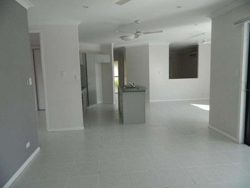 Bentley Park QLD 4869