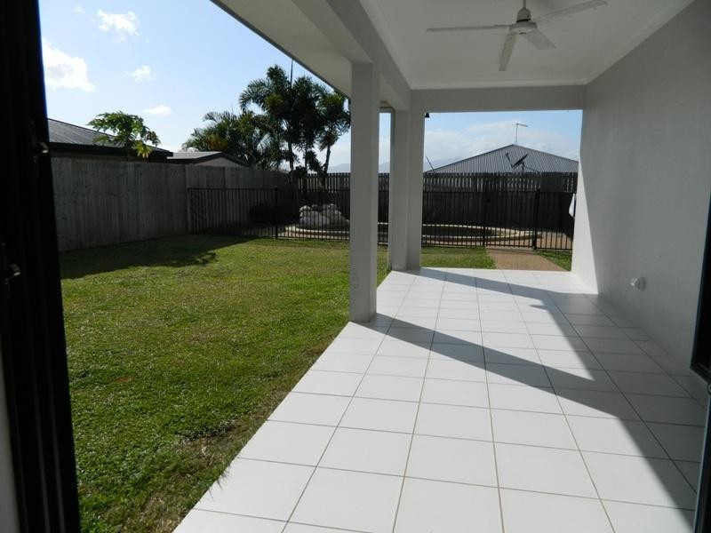 Bentley Park QLD 4869