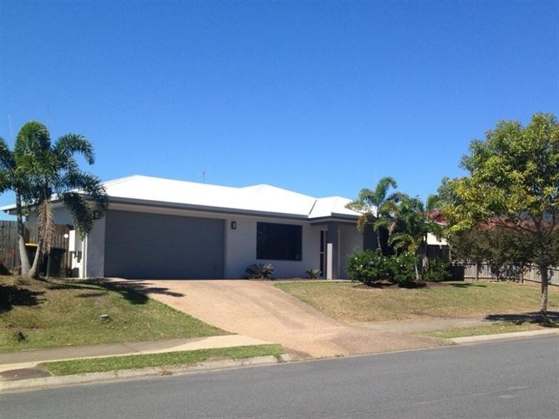 Bentley Park QLD 4869