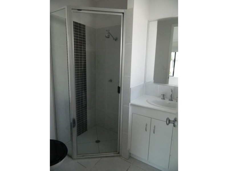 Bentley Park QLD 4869