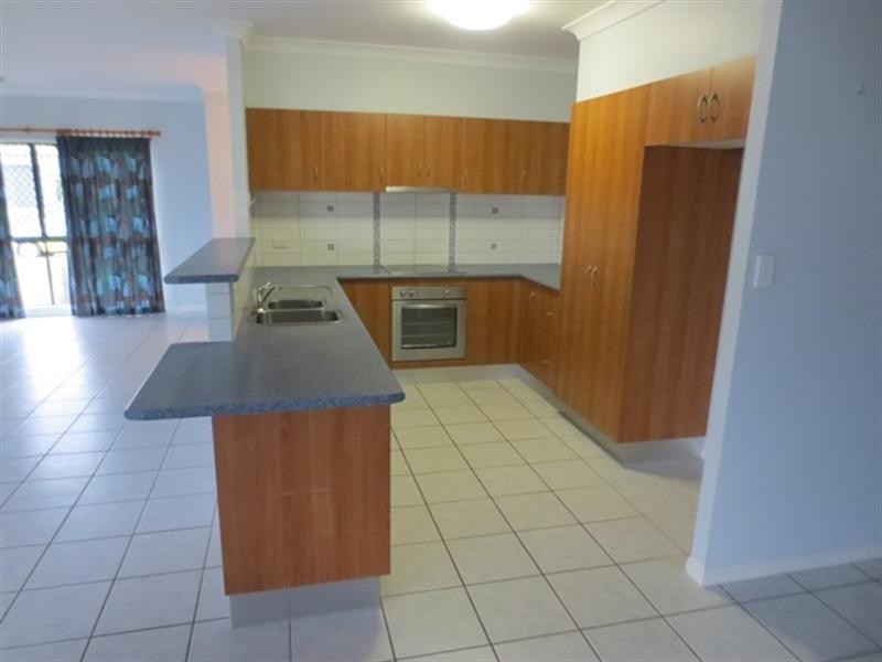 Bentley Park QLD 4869