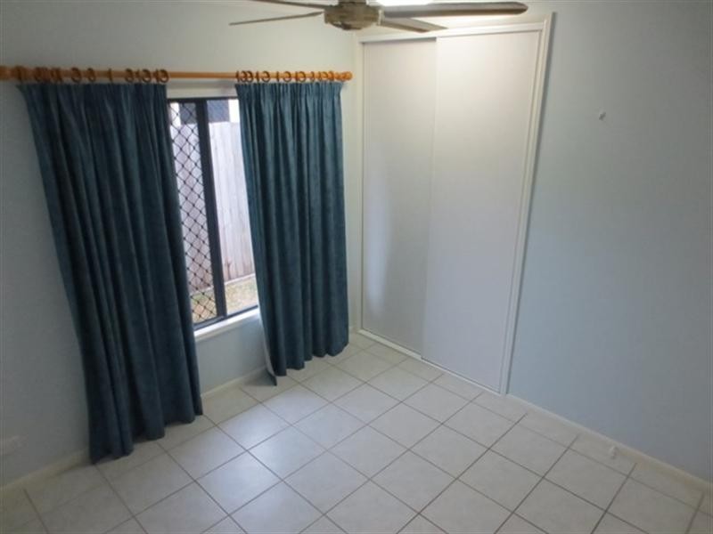 Bentley Park QLD 4869
