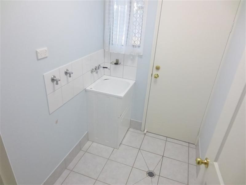 Bentley Park QLD 4869