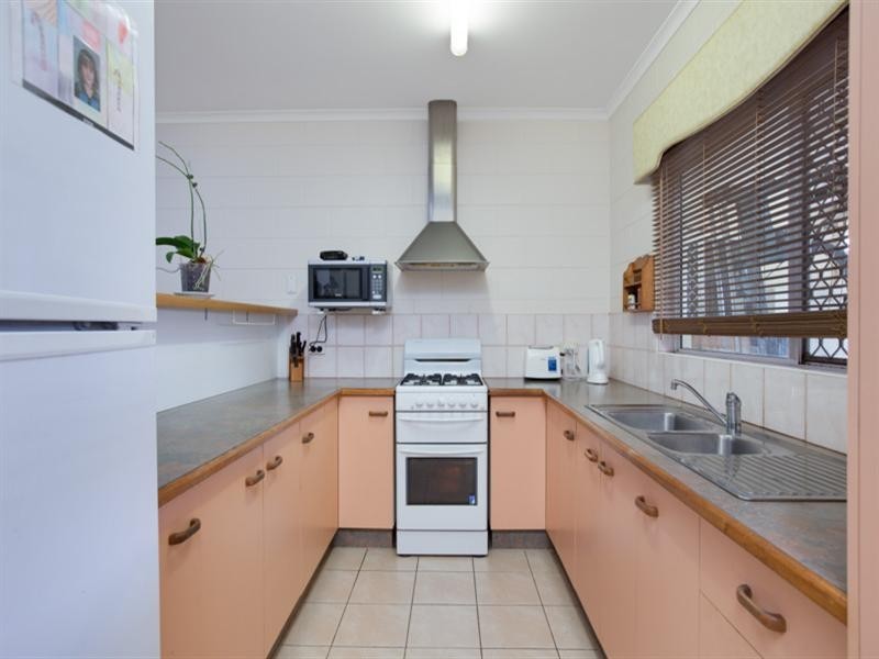 4 Fife Close, Mount Sheridan QLD 4868