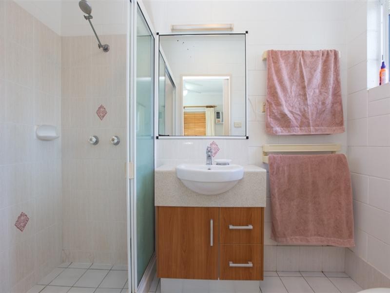 4 Fife Close, Mount Sheridan QLD 4868