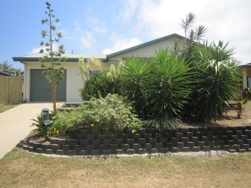 13 Otto Close, Edmonton QLD 4869