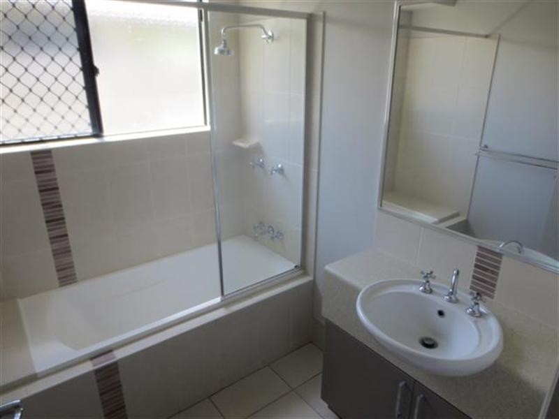 41 Timberlea Drive East, Bentley Park QLD 4869