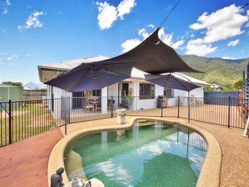 6 Laidley Close, Bentley Park QLD 4869