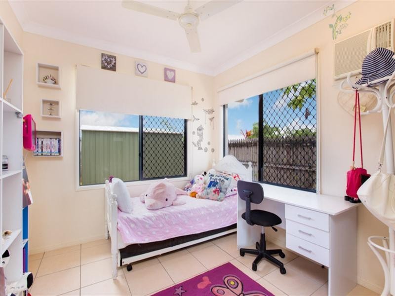6 Laidley Close, Bentley Park QLD 4869