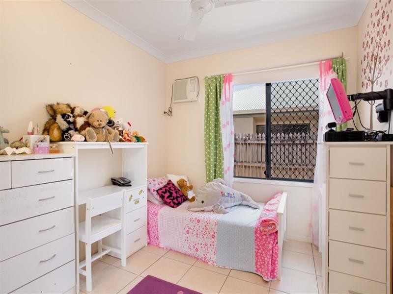 6 Laidley Close, Bentley Park QLD 4869