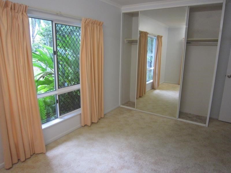 16 Blackbird Street, Bentley Park QLD 4869