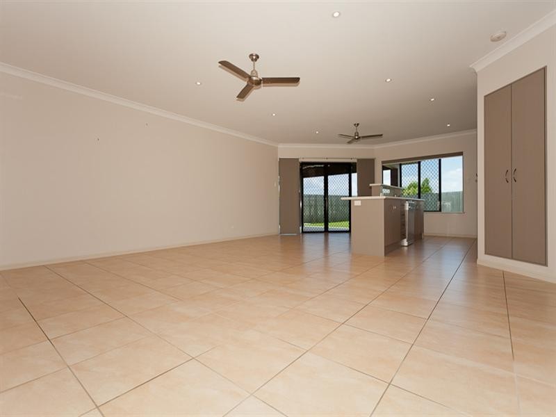 4 Turon Close, Bentley Park QLD 4869