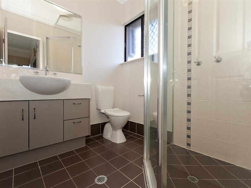 4 Turon Close, Bentley Park QLD 4869