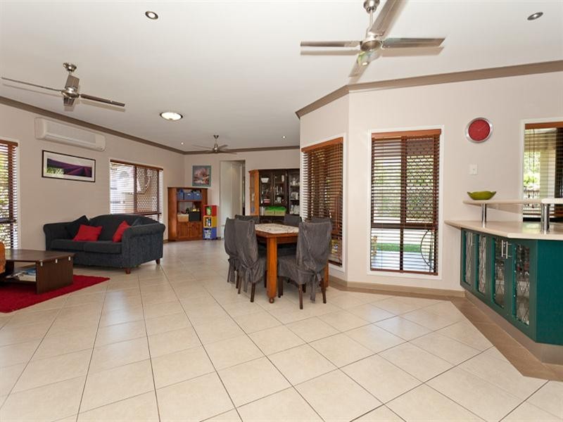 12 Pollock Close, Bentley Park QLD 4869