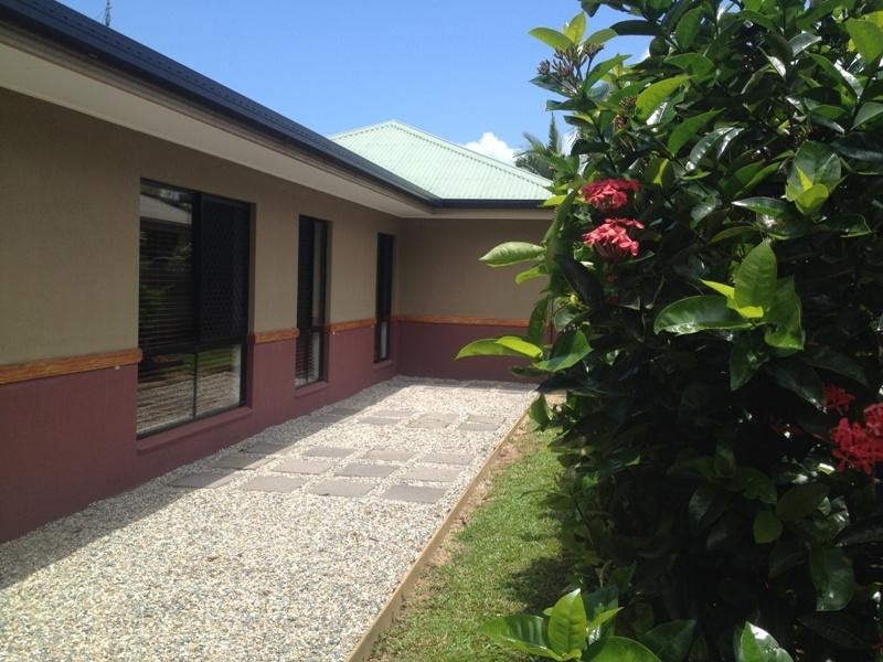 12 Pollock Close, Bentley Park QLD 4869