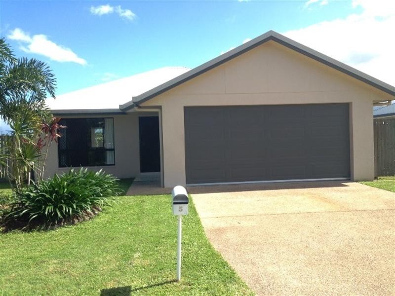 5 Colombia Street, White Rock QLD 4868