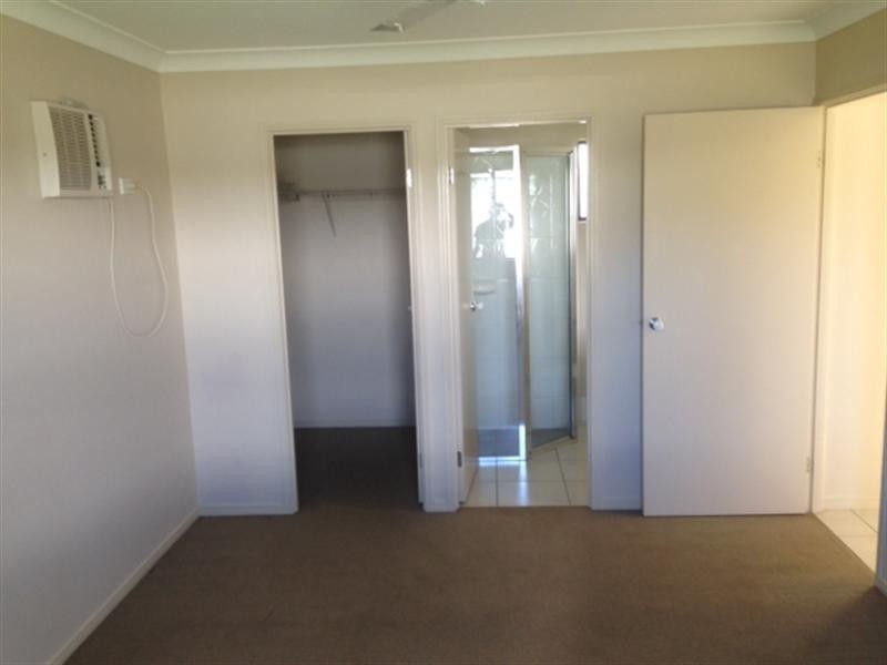 5 Colombia Street, White Rock QLD 4868