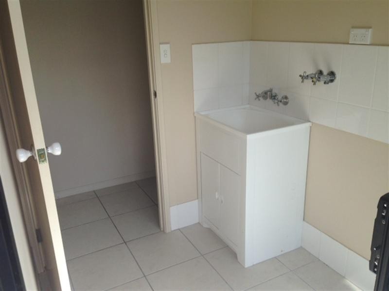 5 Colombia Street, White Rock QLD 4868