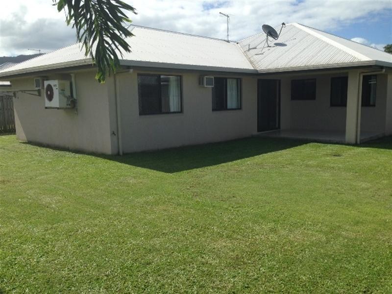 5 Colombia Street, White Rock QLD 4868