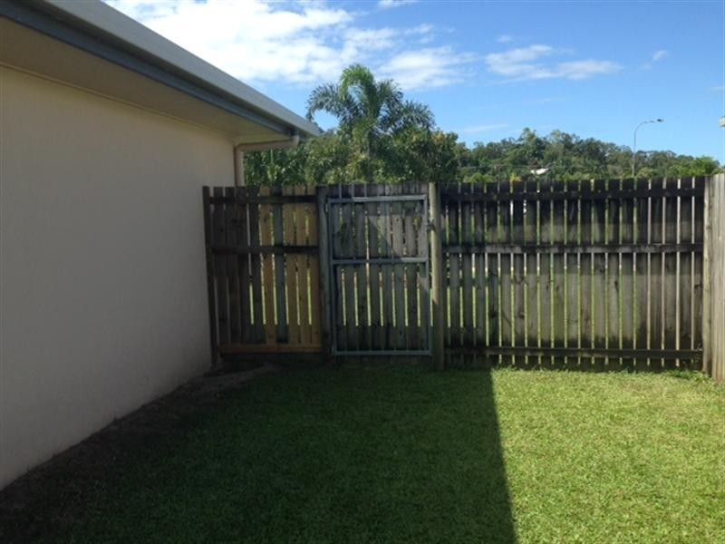 5 Colombia Street, White Rock QLD 4868