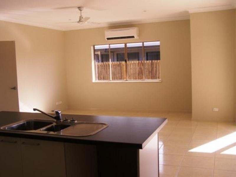 Bentley Park QLD 4869