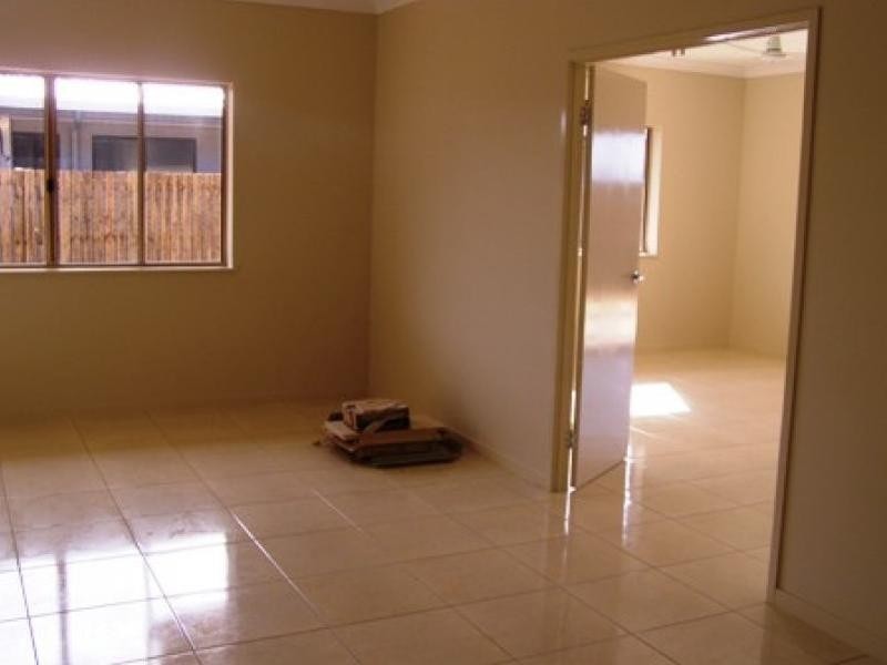 Bentley Park QLD 4869