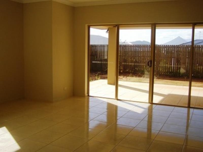 Bentley Park QLD 4869