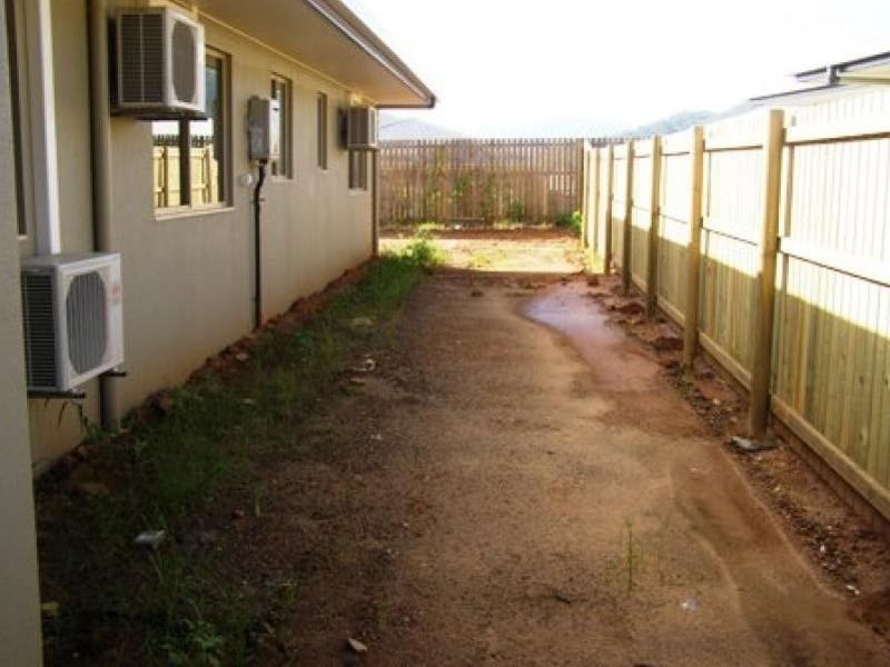 Bentley Park QLD 4869