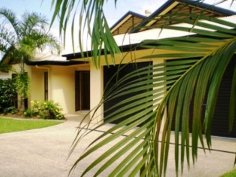 Bentley Park QLD 4869