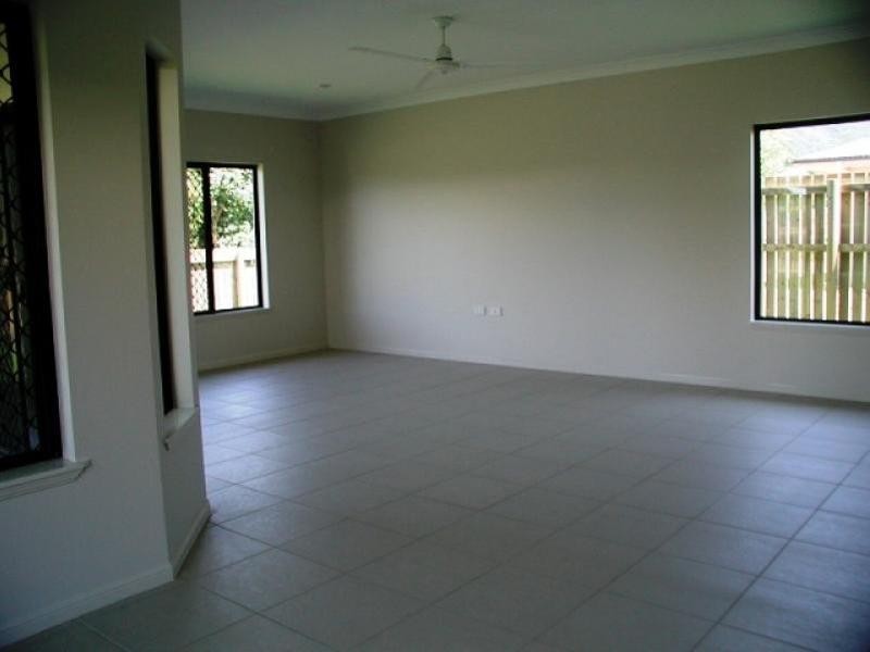 Bentley Park QLD 4869