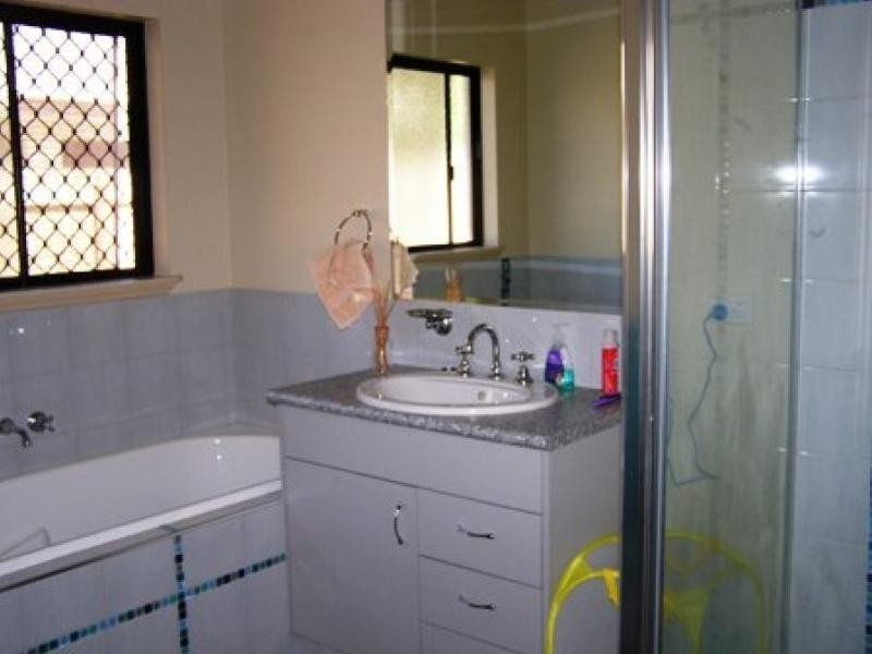 Bentley Park QLD 4869