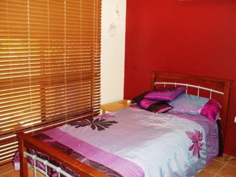 Bentley Park QLD 4869