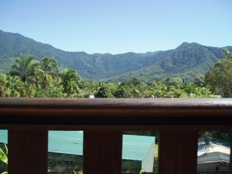 Bentley Park QLD 4869