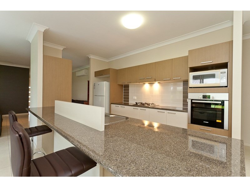 Bentley Park QLD 4869
