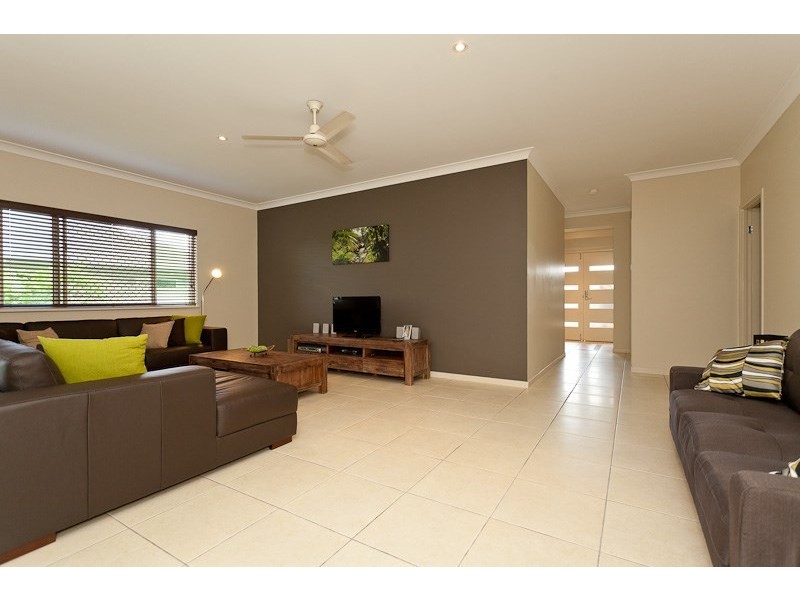 Bentley Park QLD 4869
